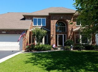 2711 Fairhauser Rd, Naperville, IL 60564