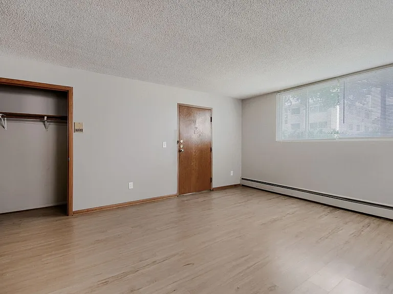 3410 Harriet Ave — Photo 15