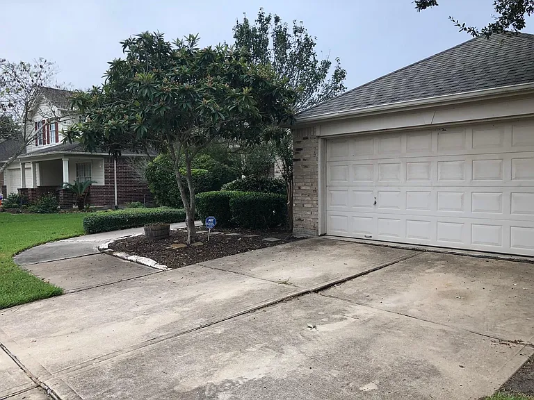 3404 Pheasant Ln — Photo 4