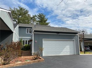 180 Pembrooke Ridge Ct, Bermuda Run, NC 27006