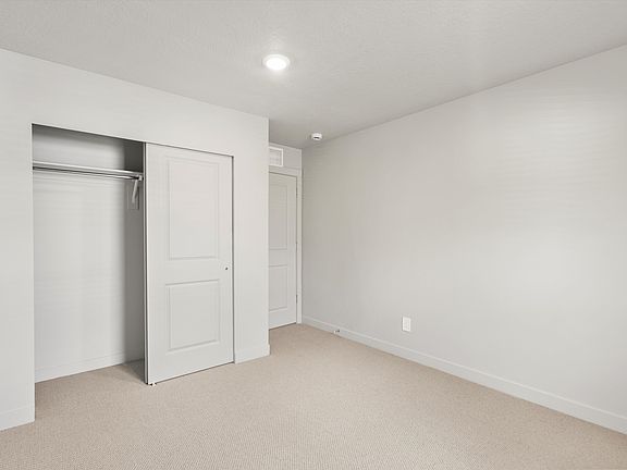 SLC_Aspen_ 4251_Bedroom_B_ 932-N-160-E-santaquin-UT.jpg