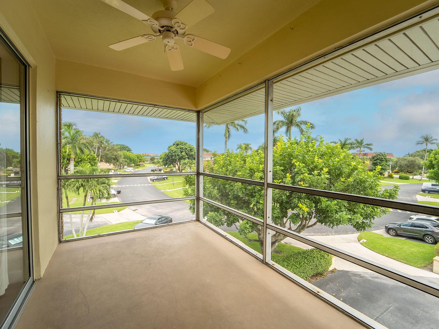 5540 N Tamberlane Circle #321