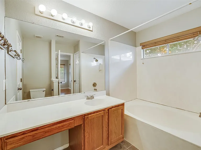 14313 Lemongrass Ln — Photo 16