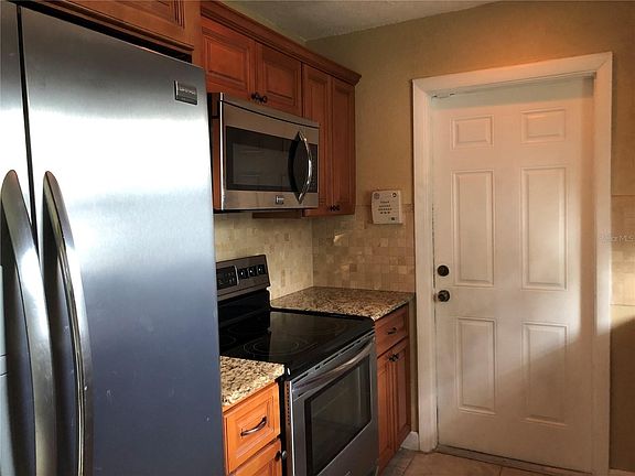 4th image of 4126 Whiting Dr SE