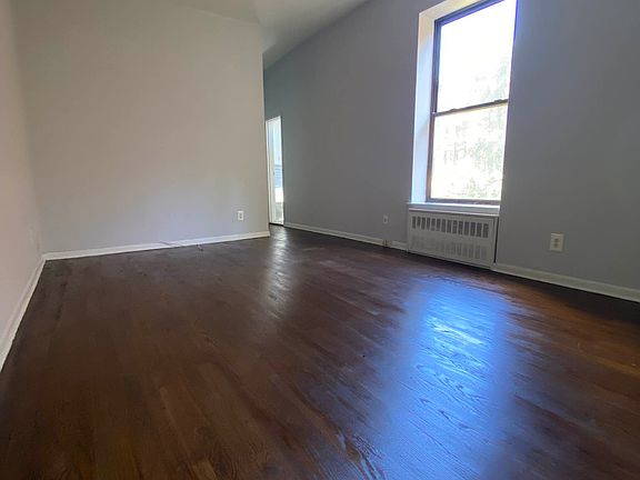 2nd image of 329 W 101st St APT 4C