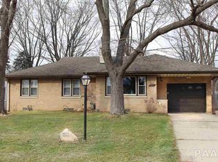 803 W Shenandoah Dr, Peoria, IL 61614