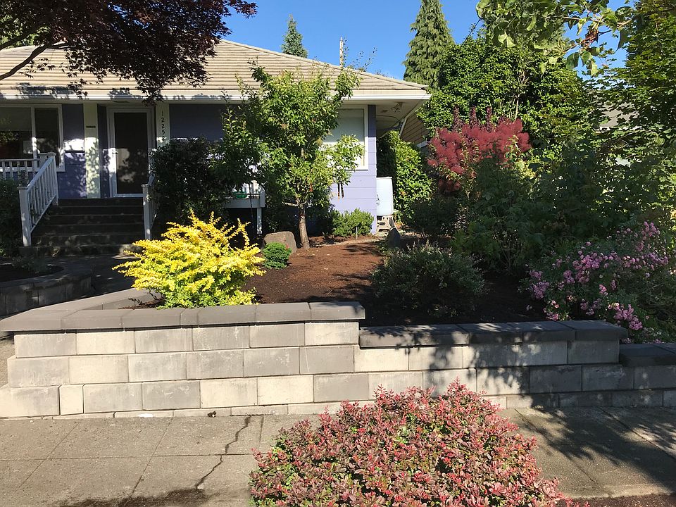 2nd image of 12252 2nd Ave NW