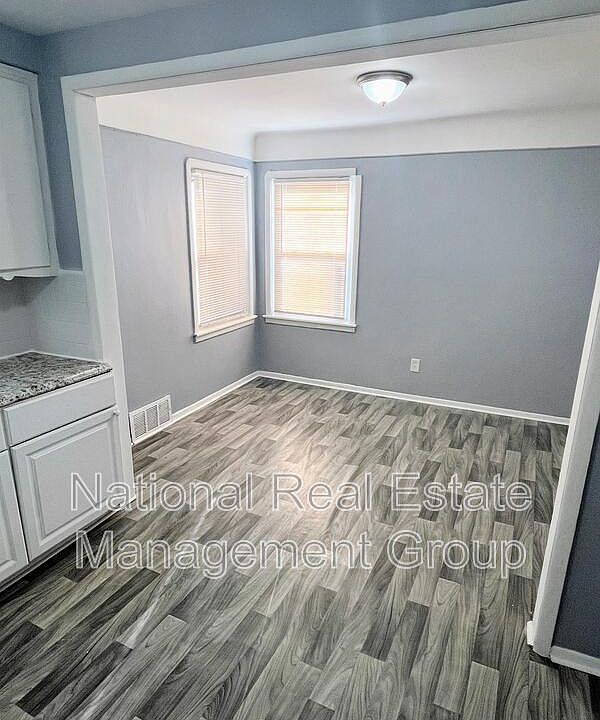 5250 Chalmers St, Detroit, MI 48213 Zillow