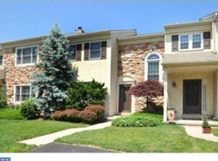 1404 Comly Ct, Maple Glen, PA 19002