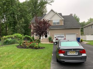 1731 Fillmore Dr, North Brunswick, NJ 08902