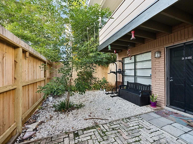 2414 Morse St #6 — Photo 14