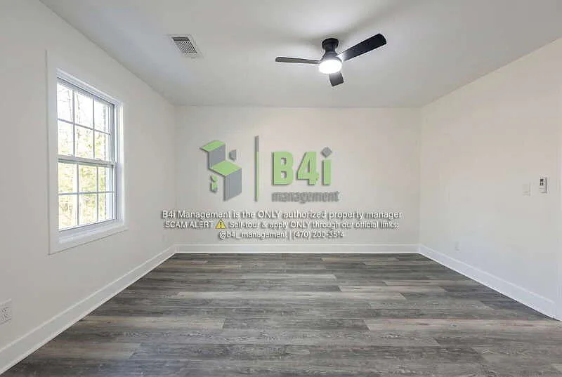 4 bed, 2.0 bath, 1734 sqft, $2,000 — Photo 4