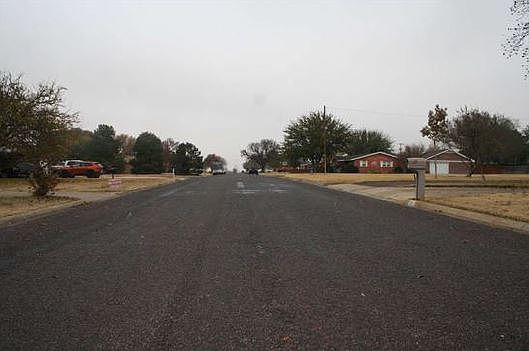 2nd image of 502 SW 18th St
