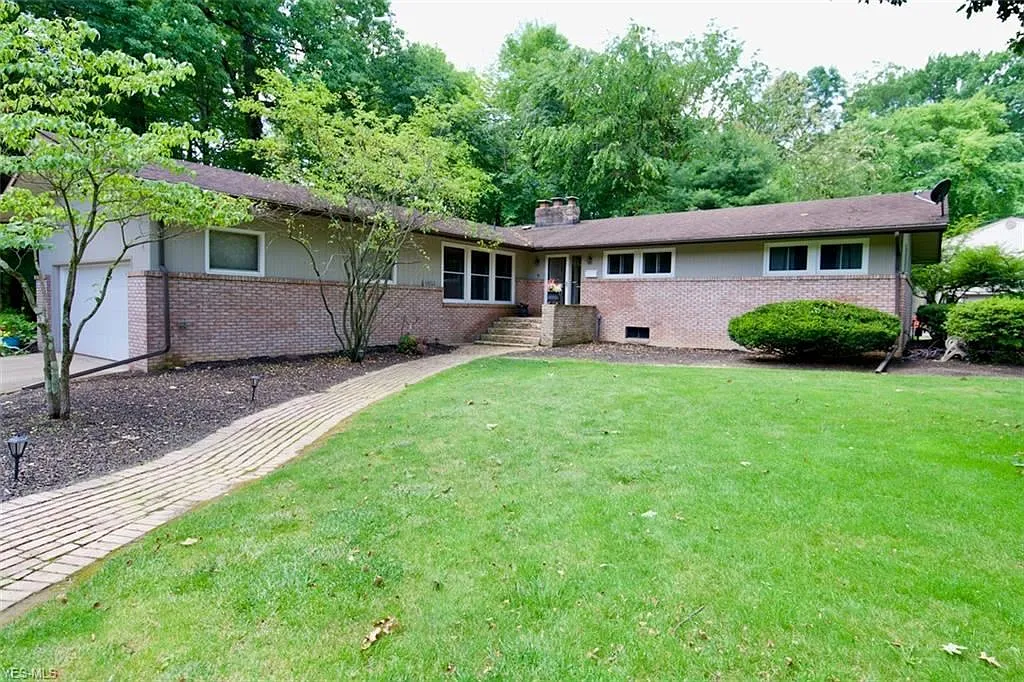 6853 Katahdin Dr photo 1