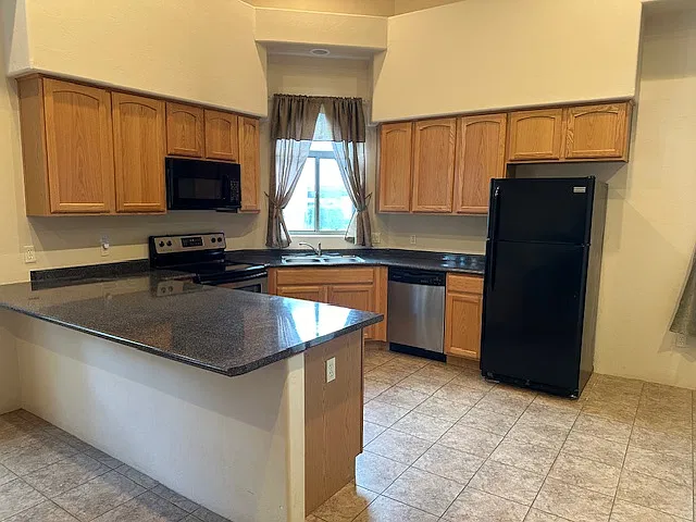 2 bed, 1255 sqft, $1,550 — Photo 4