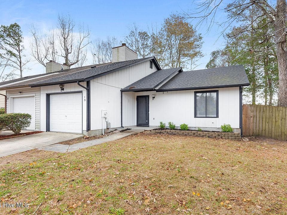 1st image of 19 S Onsville Place