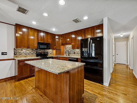 4th image of 1888 CLEMSON Road