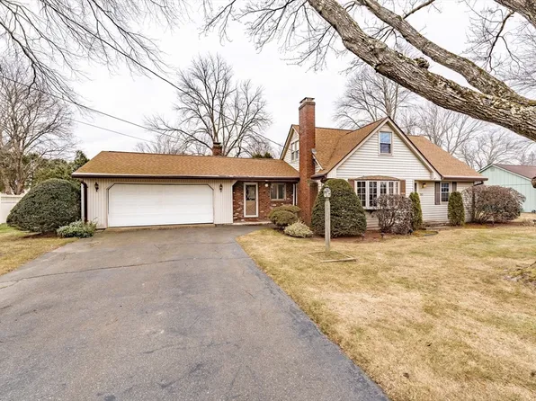 50 Roberta Cir, Agawam, MA 01001