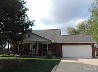 13235 Walnut St, Manito, IL 61546