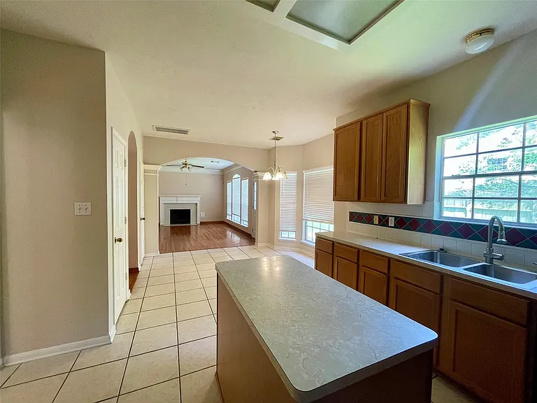 24231 Pepperrell Place St — Photo 9