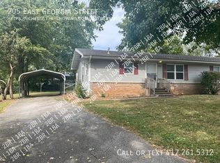 205 E Georgia St, Ozark, MO 65721