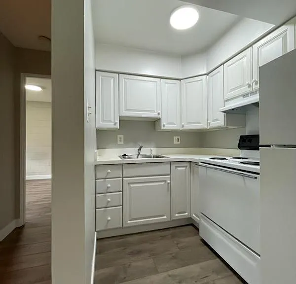 2812 Coolidge Hwy #21 — Photo 5
