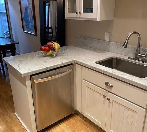4th image of 5291 Colodny Dr Unit 6