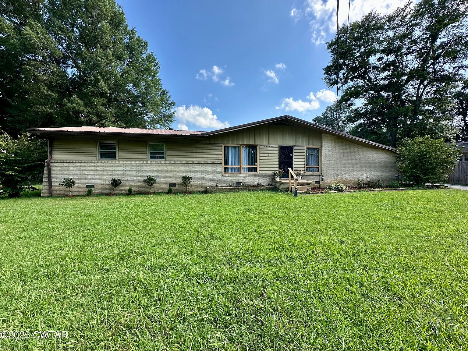 204 Lankford St, Bruceton, TN 38317 | Zillow