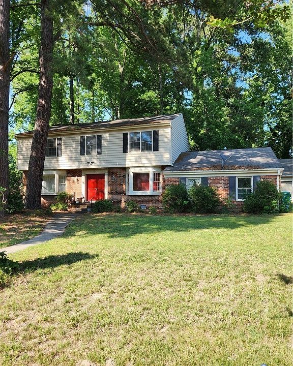 2nd image of 307 Winston Ave