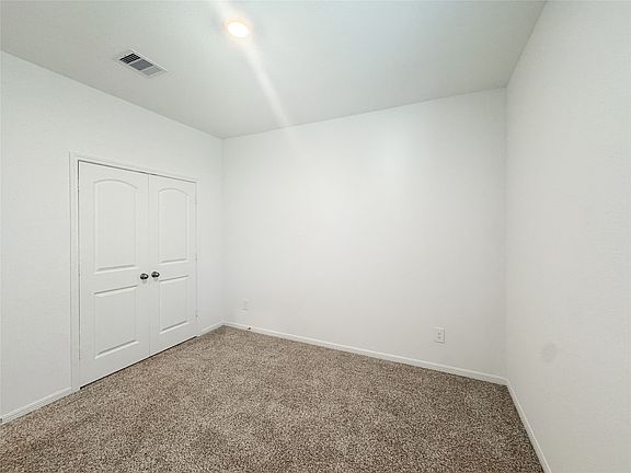 4th image of 519 Newcomb Hollow Dr #519