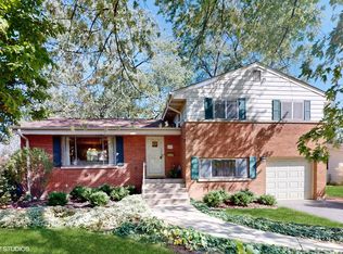 201 S Illinois Dr, Arlington Heights, IL