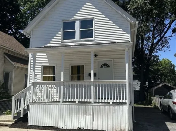 36 Queen St, Springfield, MA 01109
