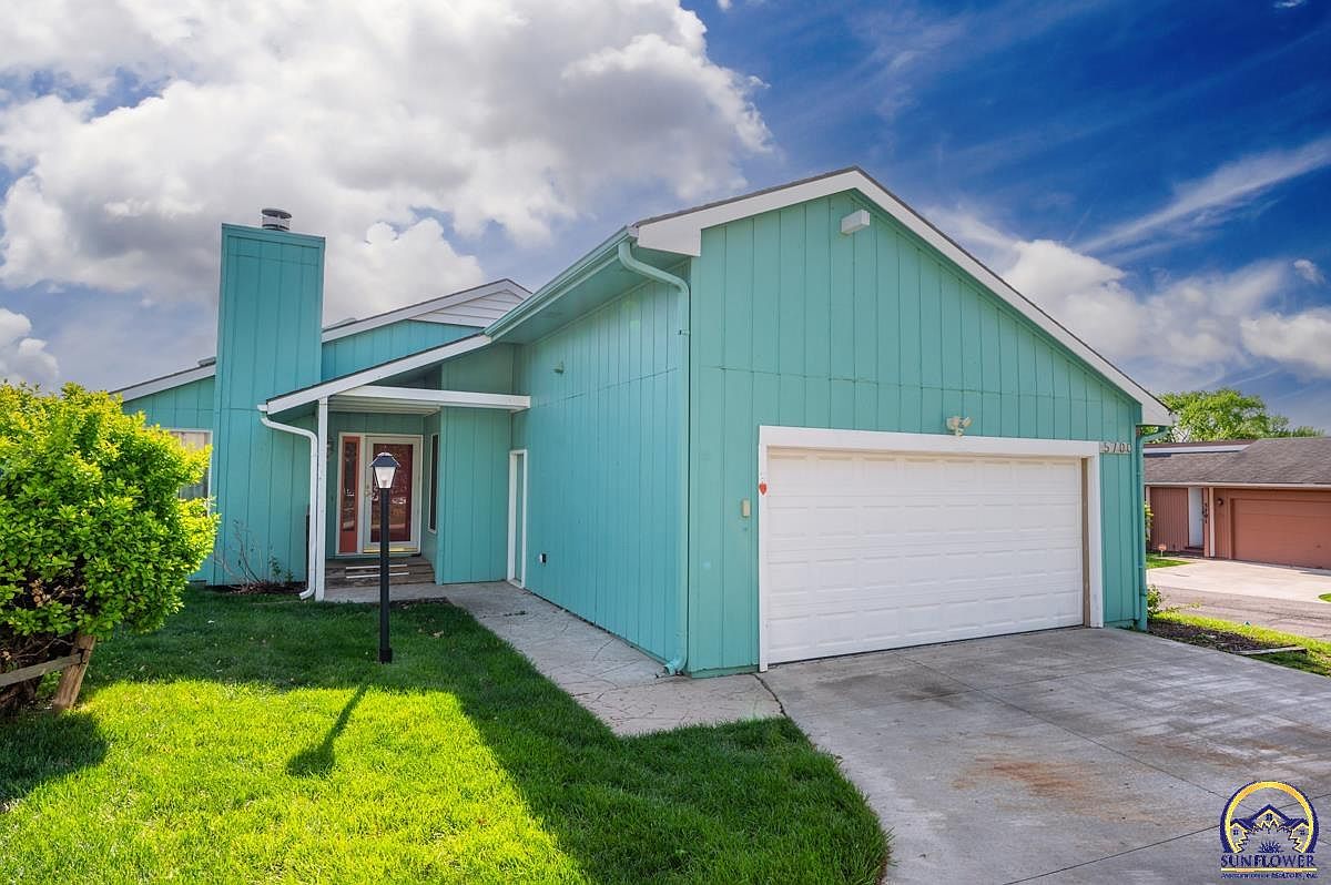 5700 SW Arrowhead Ct, Topeka, KS 66614 | Zillow