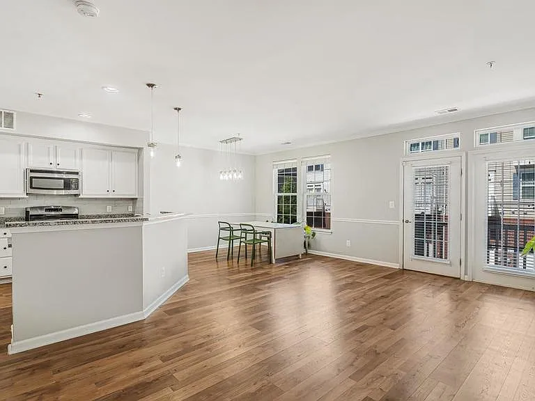 4888 Dane Ridge Cir — Photo 2