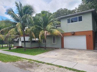 258 SW 1st Ct, Dania Beach, FL 33004