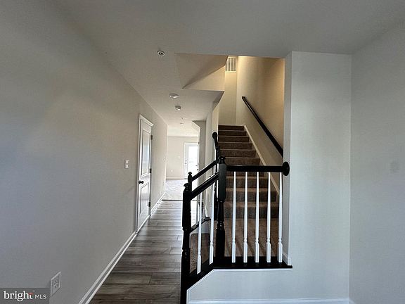 3rd image of 5528 Aberdeen Pl