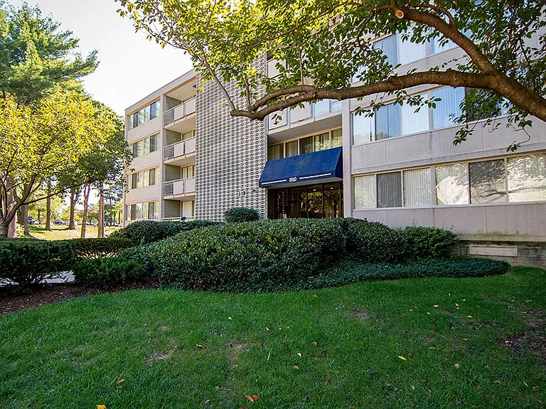Heritage Park Apartments Building 5