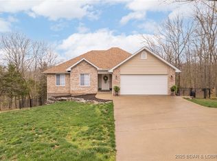 112 Blackfoot Rd, Lake Ozark, MO 65049