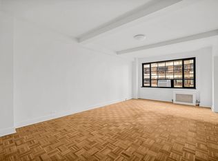 307 E 44th St APT 1008, New York, NY 10017