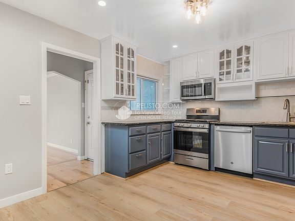 3rd image of 2678 Alemany Blvd