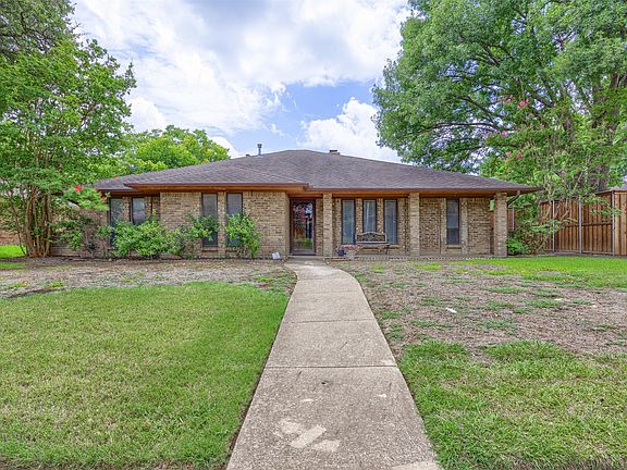 2nd image of 2500 Teakwood Ln