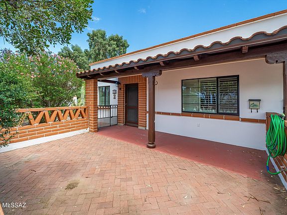 3rd image of 369 S Paseo Quinta APT A