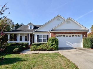 408 Thomas Ross Ct, Kernersville, NC 27284