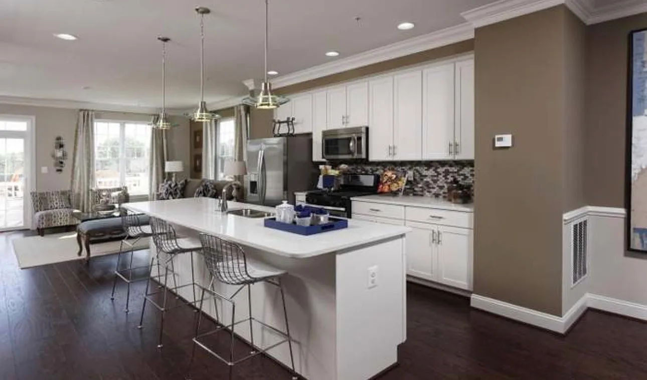 3 bed, 3.5 bath, 2809 sqft, $3,700 — Photo 3