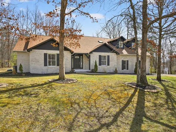 204 Meadowview Dr, Fairfield Glade, TN 38558