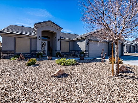 3rd image of 1154 Pronghorn Avenue