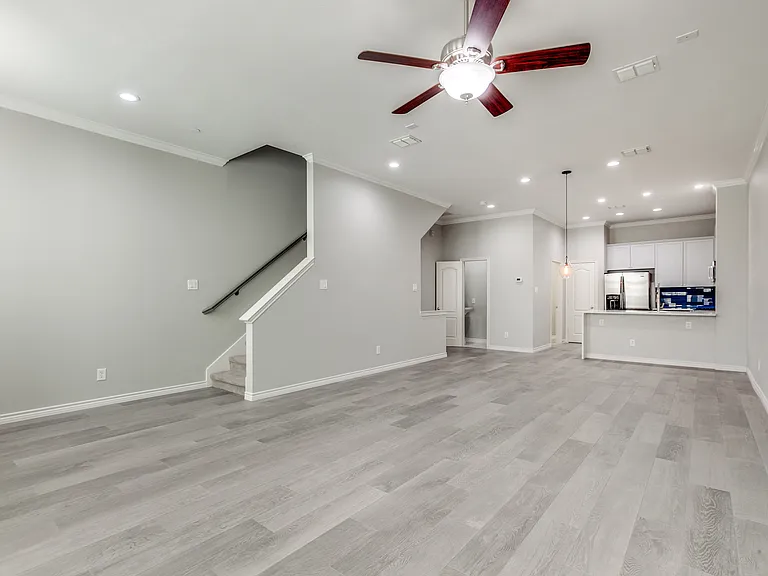 15819 Breedlove Pl #115 — Photo 4
