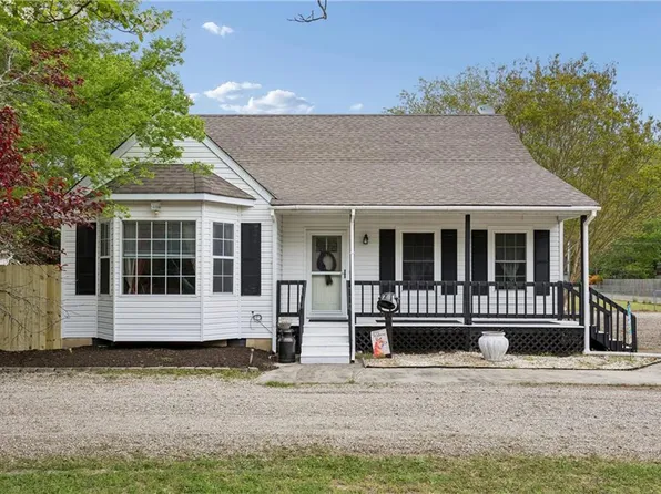 3677 Buckeye Ln, Hayes, VA 23072