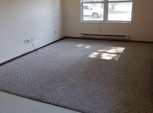 1318 Gardenette Dr #3, Jamestown, ND 58401