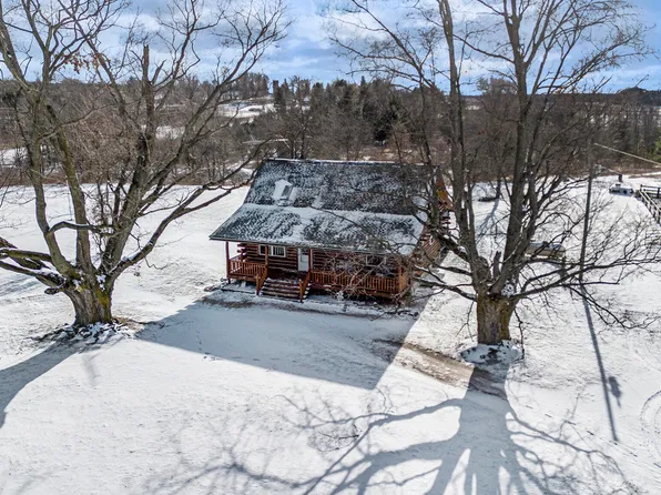 1055 Hoover Rd, Barryton, MI 49305